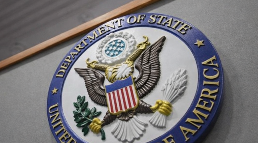 Lawmakers Blast State Department for Refusing to Help Americans Flee Mideast