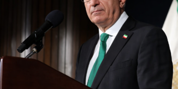 Trump Casts Doubt on Iran's Exiled Crown Prince