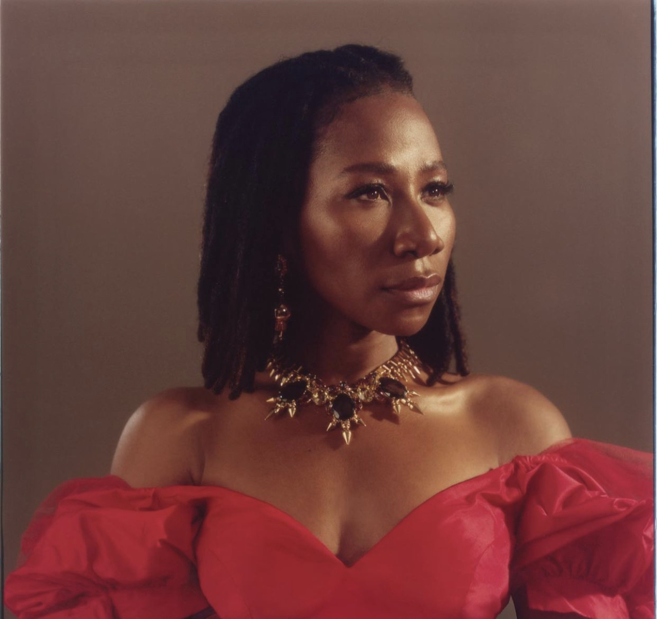 Singer Asa Loses Mother