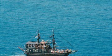 Why the U.S. is Now Using Lethal Air Strikes Against Pacific Smugglers