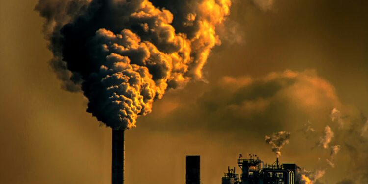 Iran Strikes Saudi Arabia's Largest Oil Refinery, Triggering Shutdown