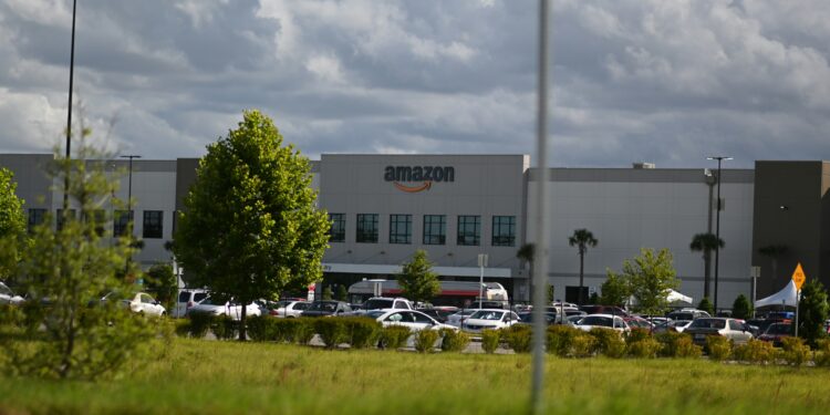 Drones Strike Amazon Data Centres Amid US-Israel-Iran Conflict