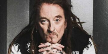 “I’ll Die with Dignity” — Ginger Wildheart Refuses Cancer Treatment, Plans to Keep Performing