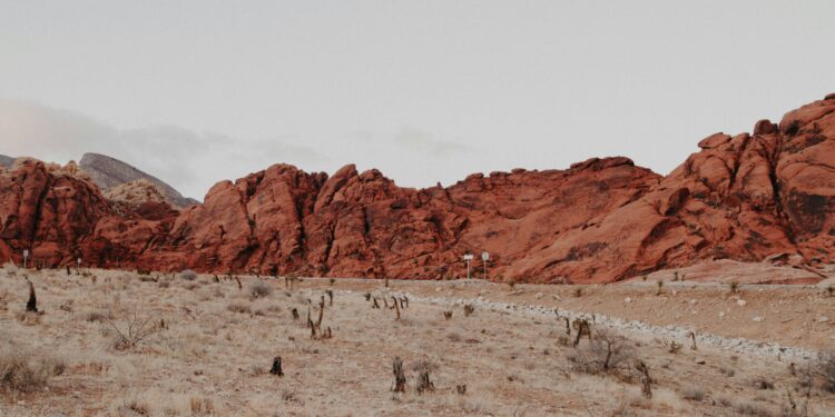 Iran Threatens to Turn the Gulf into a Waterless Desert