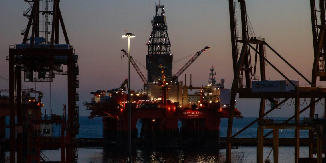 Cuba Opens Talks With US as Oil Blockade Brings Island to Its Knees