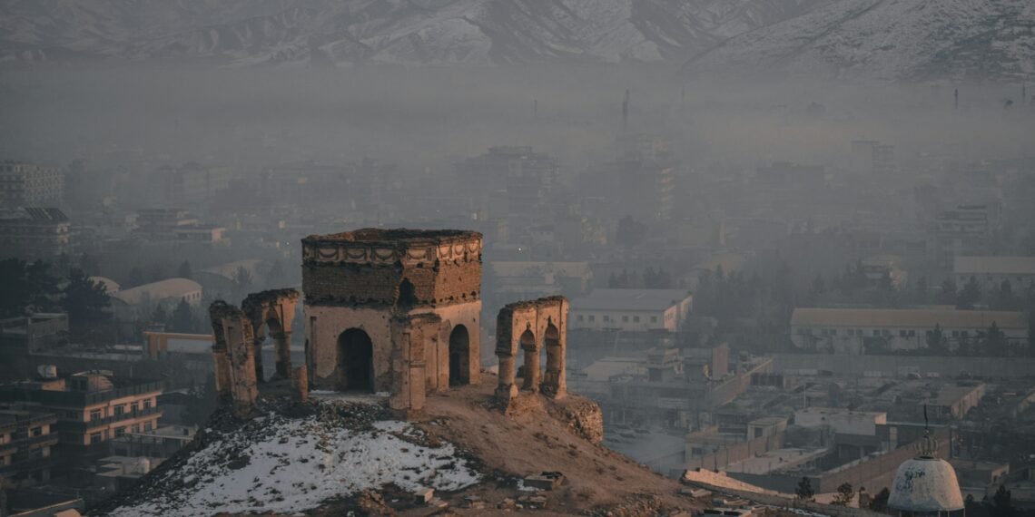 Pakistan and Afghanistan Halt Fire for Eid Amid Dispute Over 400 Dead