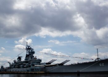 USS Boxer Deployed Weeks Early as Trump Administration