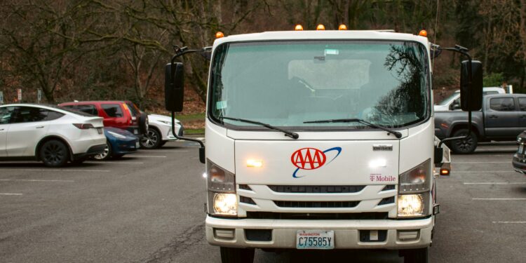 'We Are Not AAA': First Responders Fed Up With Cleaning Up Waymo's Messes