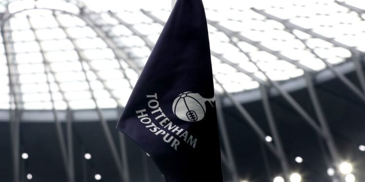 Rutter's late goal denies Tottenham as relegation fears grow