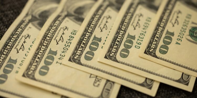 Naira Stays Flat as Dollar, Euro and Pound Keep Control of Market