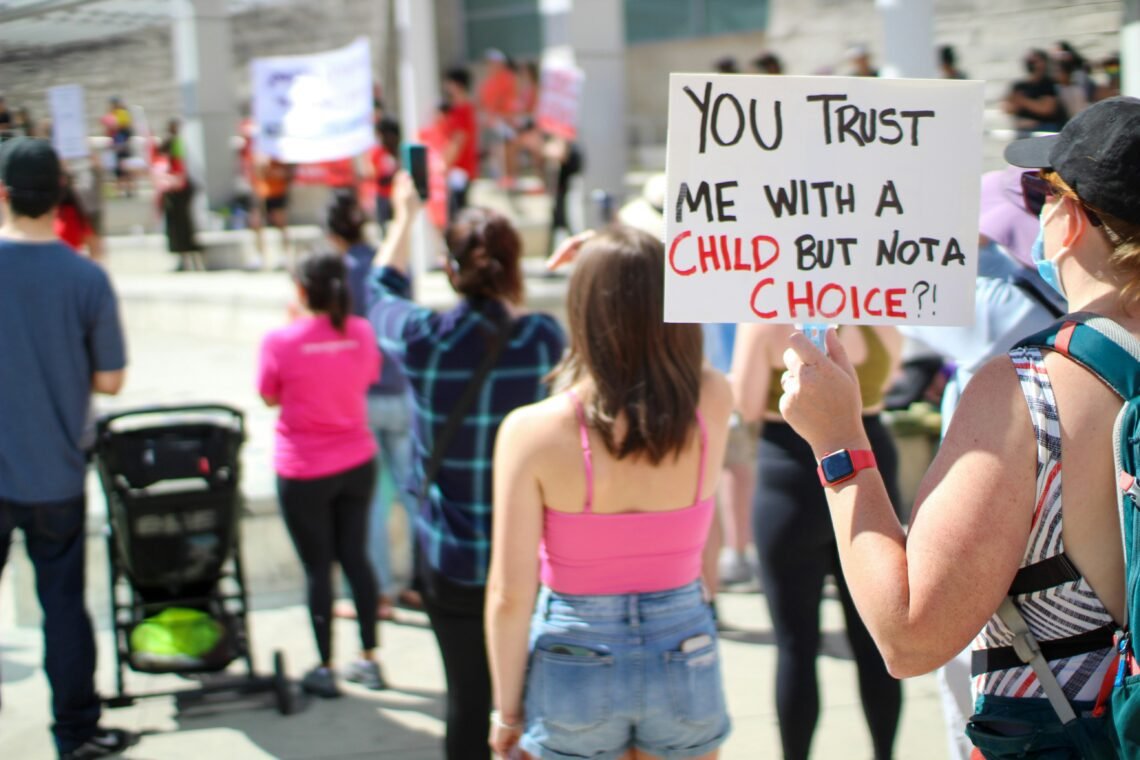 Tennessee Woman Joins Lawsuit After Being Denied Life-Saving Abortion