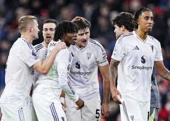 Maguire Backs Carrick as United Close In On Top-4 spot