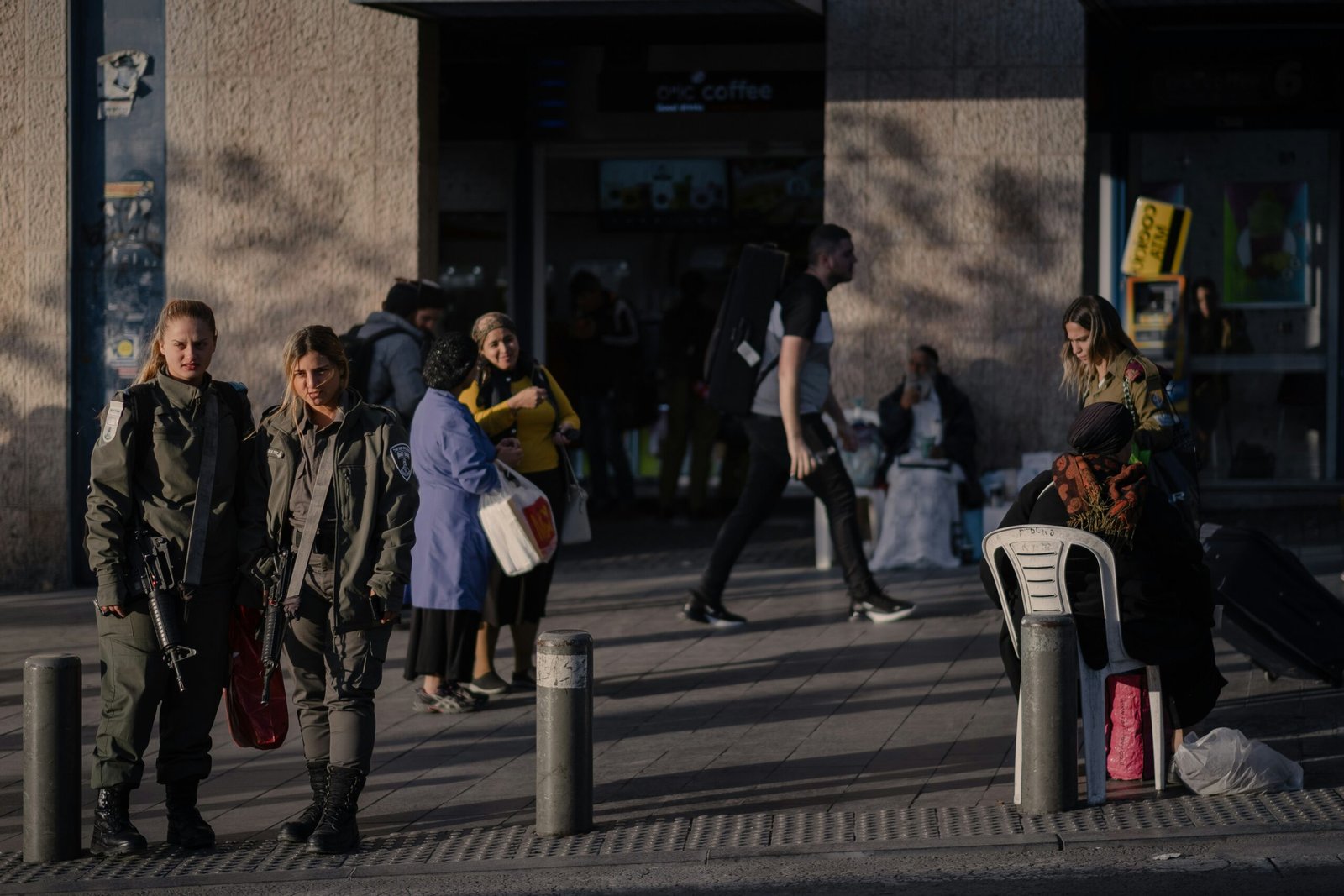 Israel Orders Lebanese Residents to Stay Away from 70 Border Towns