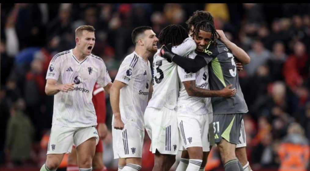 Manchester United Beat Liverpool 3-2 to Seal Champions League Spot