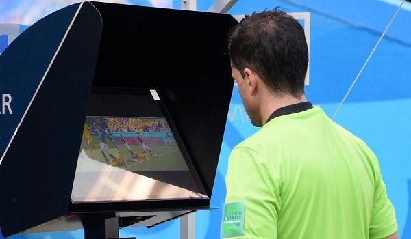 Schmeichel enraged by 'pathetic' VAR ruling disallowing West Ham goal against Arsenal