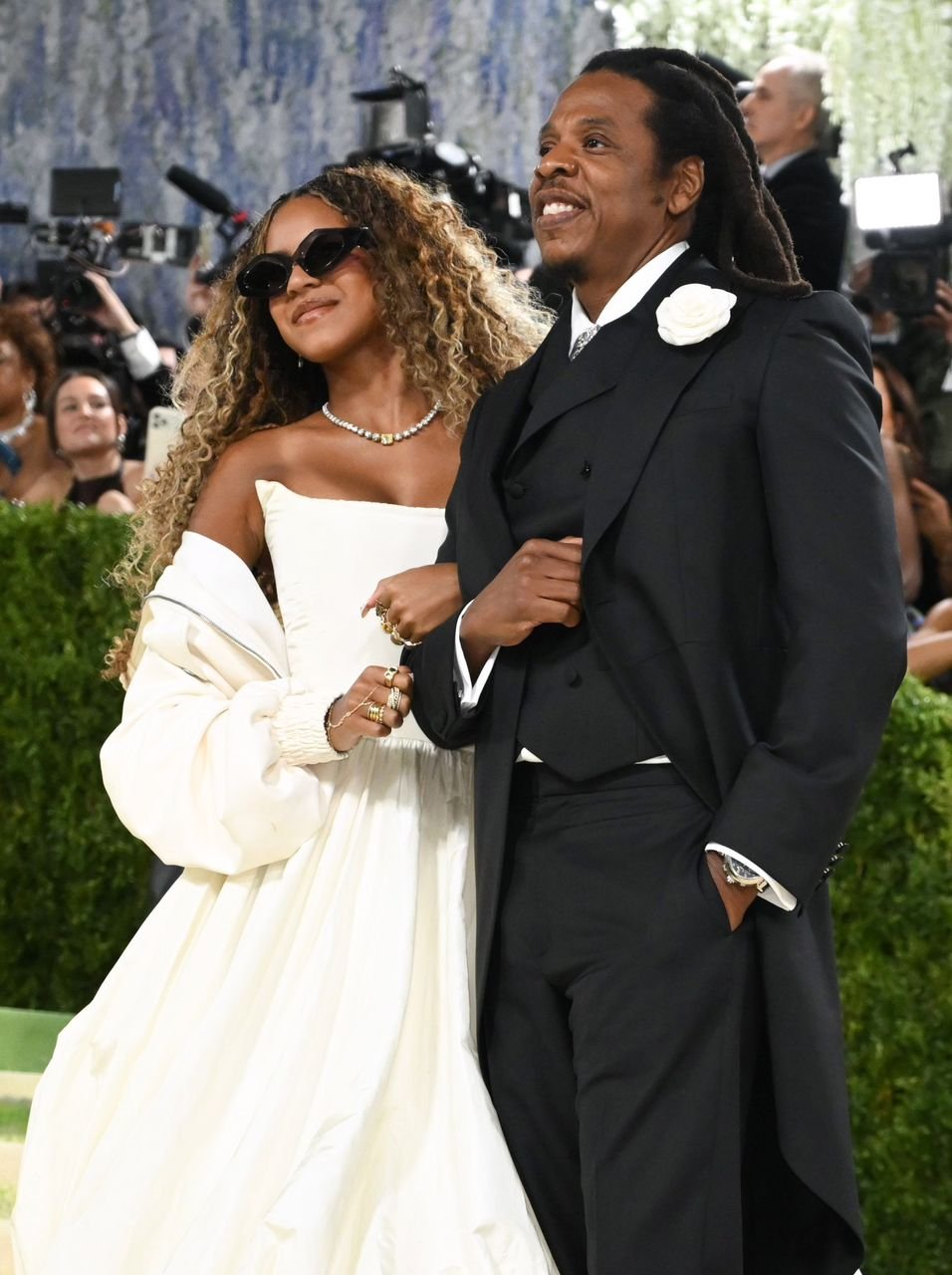 After 10 Years, Beyoncé Returns To Met Gala With Jay-Z, Blue Ivy