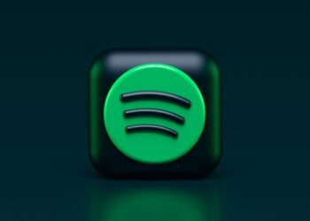 Spotify, Universal Music Partner On AI-Generated Song Covers, Remixes