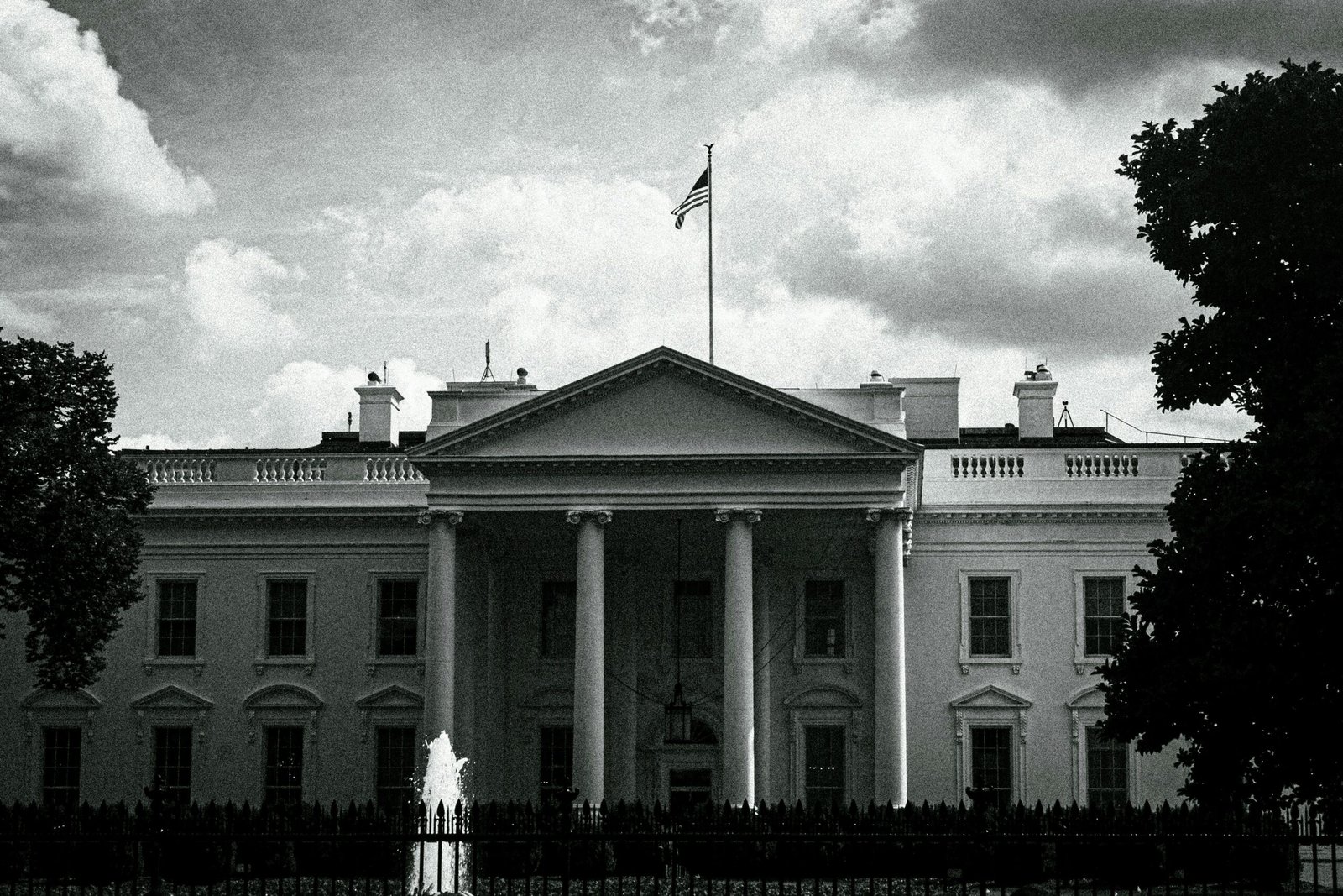Shooting Near White House Triggers Emergency Lockdown In Washington