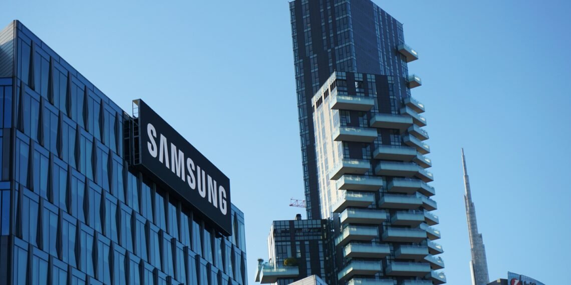 Samsung Uses Legal Threats to Kill Massive Chip Strike