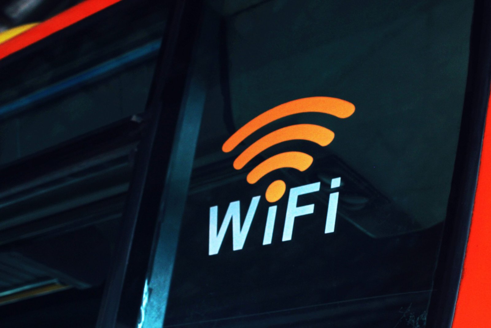 ​The Dictator’s Trap? Why Iran Restored the Internet on Day 88 of the War