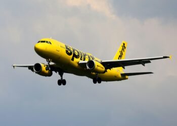 The Airline Everyone Loves to Hate Has Never Lost a Single Plane — Here's Their Secret