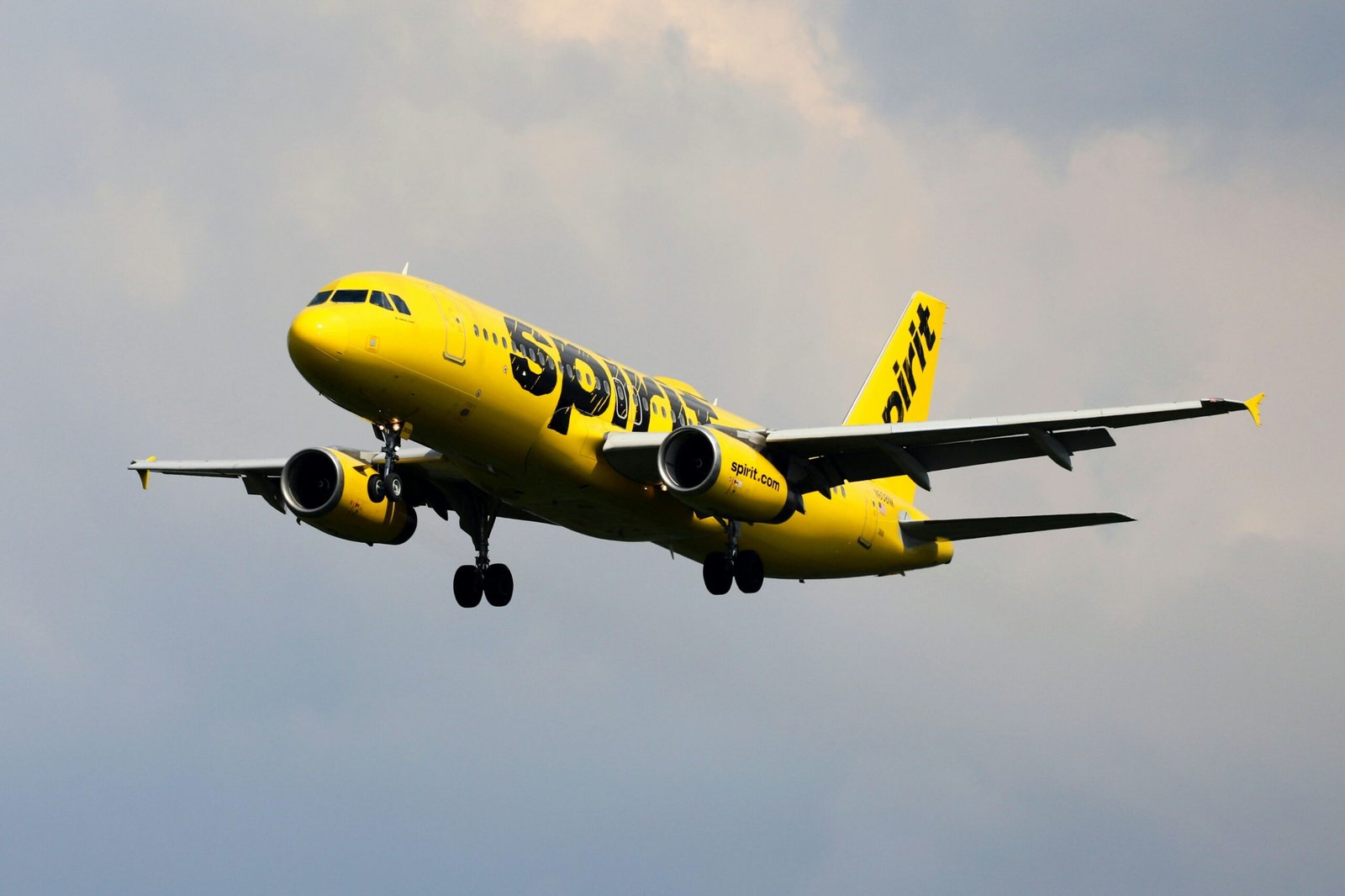 The End of the Yellow Planes? Spirit Airlines Faces Final Shutdown
