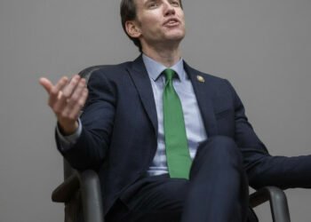 Independent Rep. Kiley Just Fired a Warning Shot at House Leadership. Here's Why