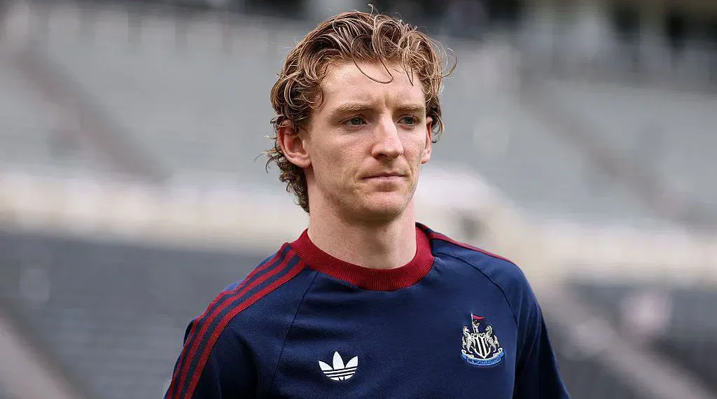 Anthony Gordon Set for Barcelona Medical After Newcastle Agree £69.3m Deal