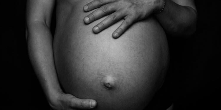 New US Bill Seeks Better Treatment For Pregnant Women Behind Bars