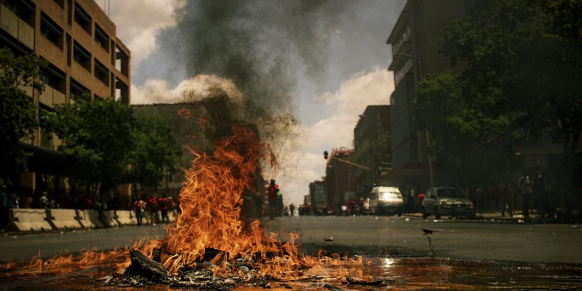 South Africa Unrest: Nigeria Offers Free Repatriation Flights As Attacks On Foreigners Escalate