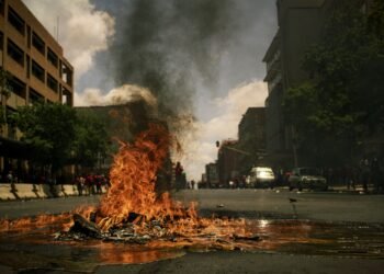 South Africa Unrest: Nigeria Offers Free Repatriation Flights As Attacks On Foreigners Escalate