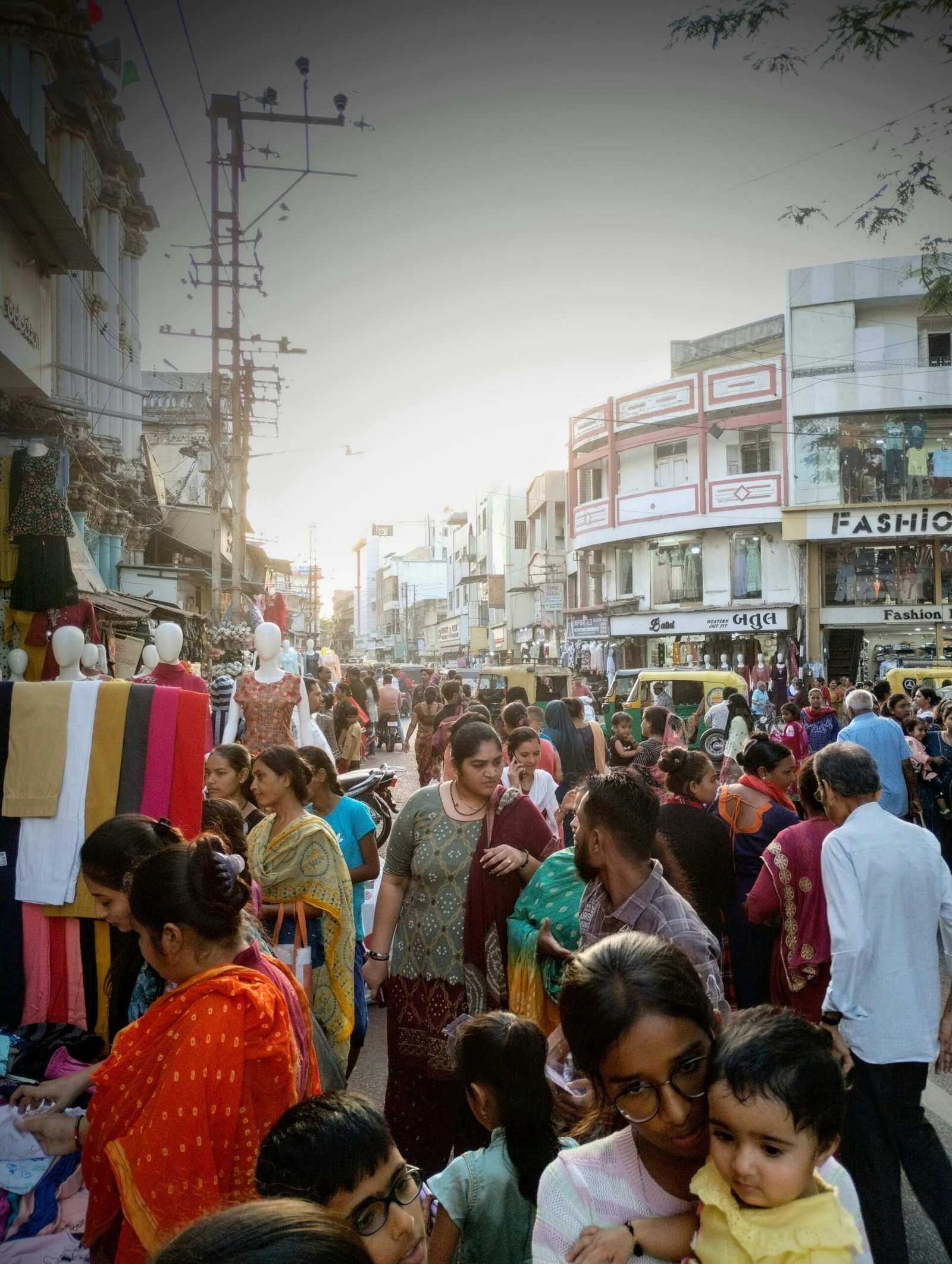India's Gen Z Is Done Waiting for Jobs. So They're Selling Secondhand Clothes Online