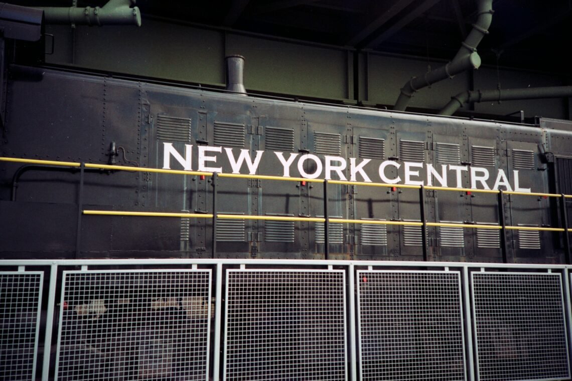 Trump Fails to Broker Deal as Massive NY Rail Strike Begins