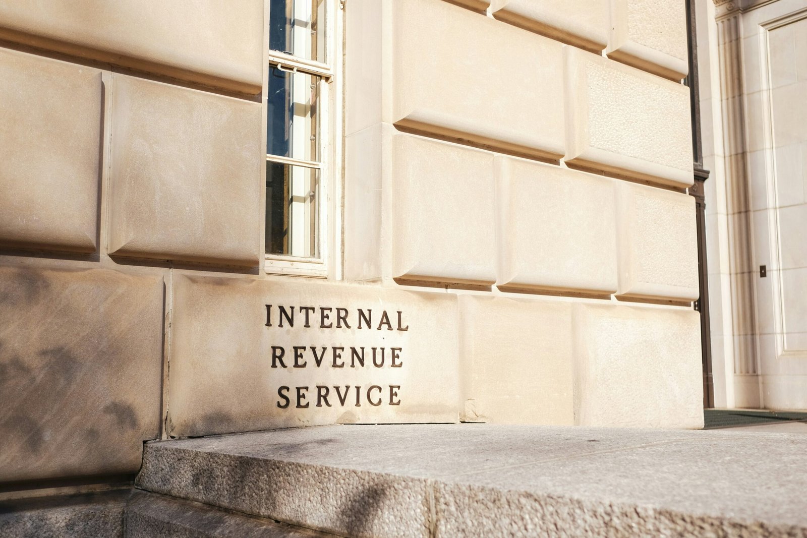 IRS Ordered to Drop Audits of Trump and Family in Sweeping Deal