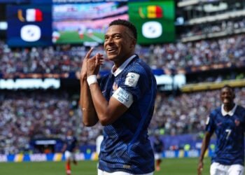 Mbappe and Haaland Fire France and Norway into World Cup Last 32