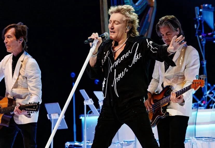 Rod Stewart Forced To Cancel US Tour Date Due To Health Setback