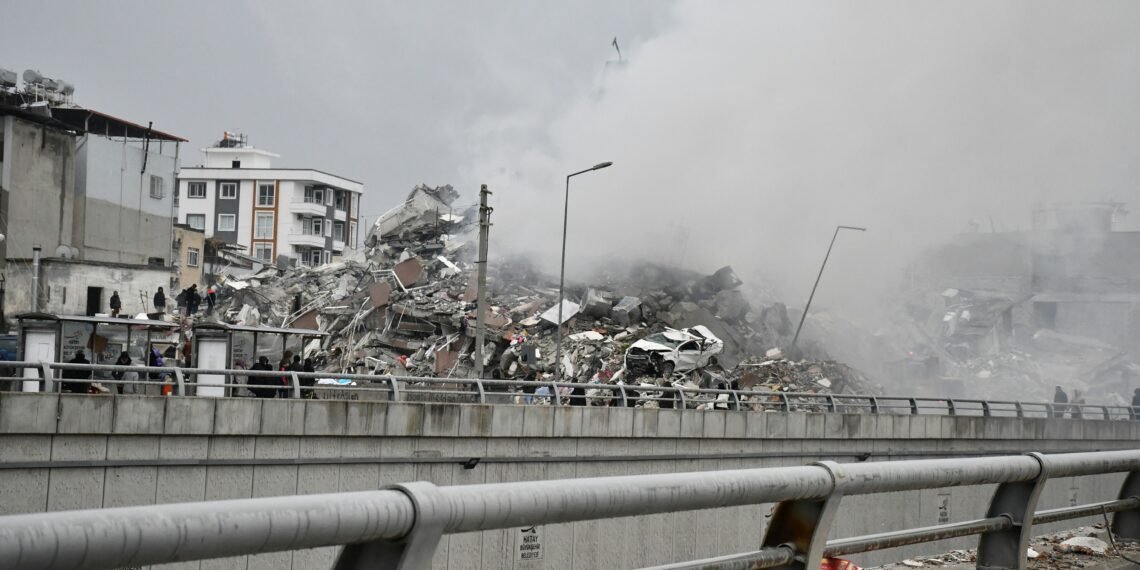 Venezuela Earthquake: 1,450 Dead, Thousands Missing in La Guaira as Rescue Hopes Fade