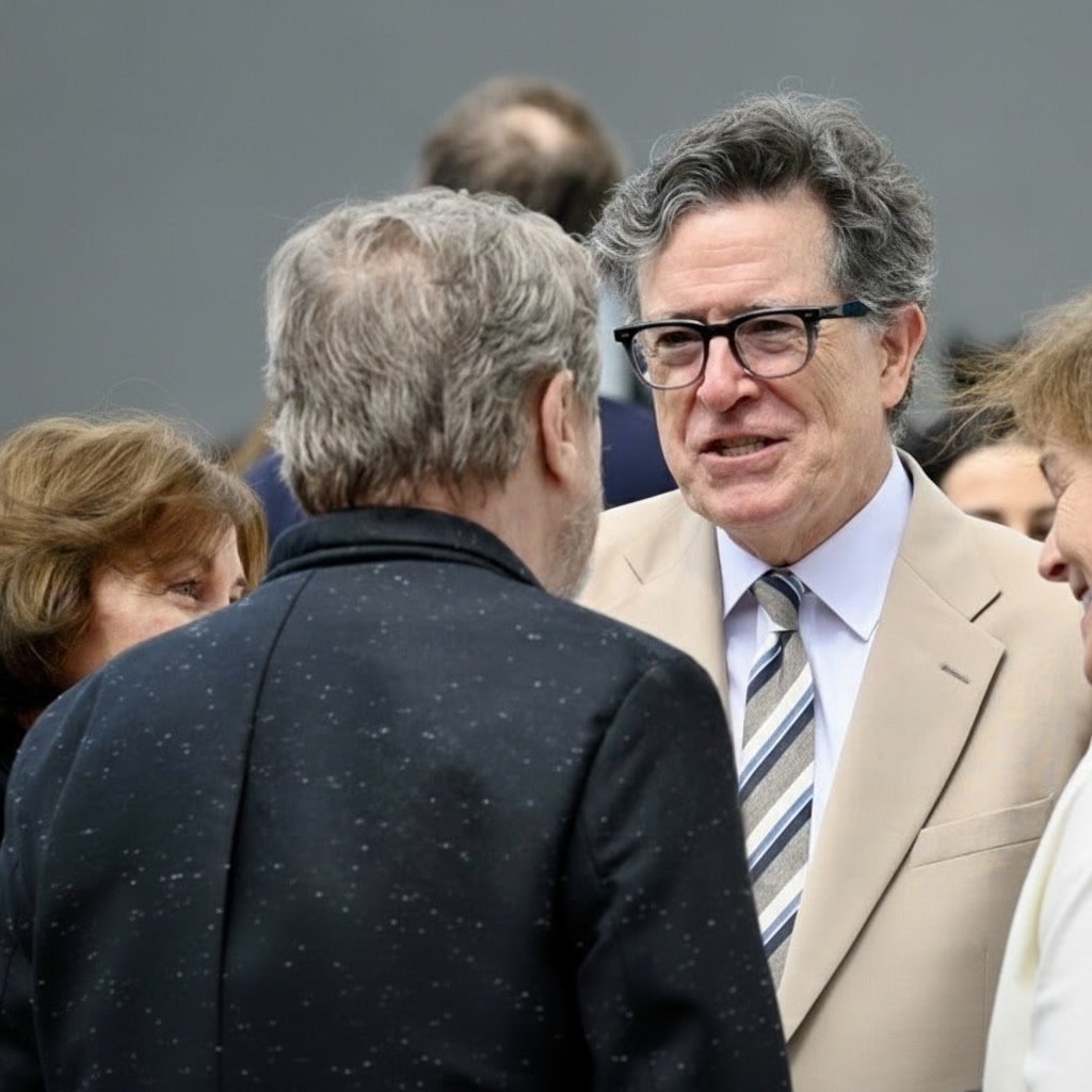 Chicago: Stephen Colbert, David Letterman Wear Tan Suits at Obama Library Opening in Nod to 2014 Controversy