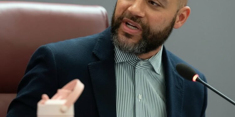 White Secures Democratic Nomination To Replace Retiring Norton