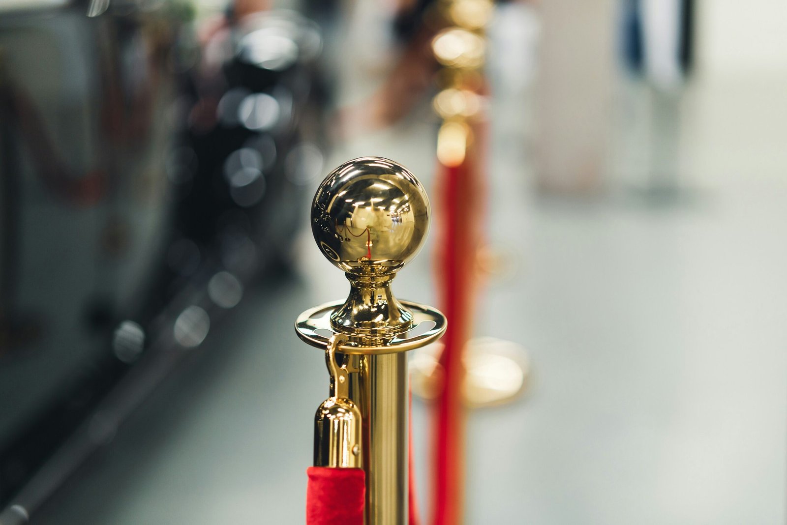 Tony Awards 2026: The Red Carpet Fashion That Won, Lost, and Surprised