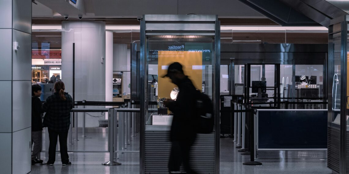 Rome Airports Threaten to Suspend New EU Passport System to Avoid Summer 'Disaster'