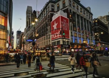 Macy's Crushes Q1 Earnings, Raises Outlook as Turnaround Gains Steam