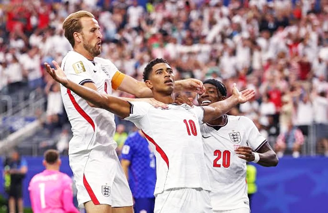 Jude Bellingham attributes his parents for preventing suspension on England's World Cup journey