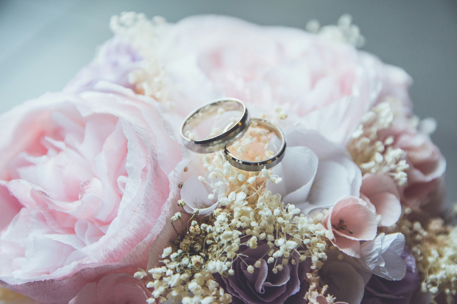 How to Plan a Secret Celebrity Wedding: Lessons from Taylor Swift and Travis Kelce