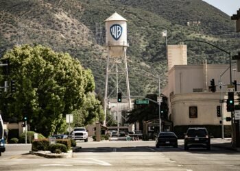 12 States Sue to Block $111B Paramount-Warner Bros. Merger