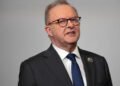 PM Albanese Apologizes for 'Inappropriate' Kylie Minogue Comments in Podcast