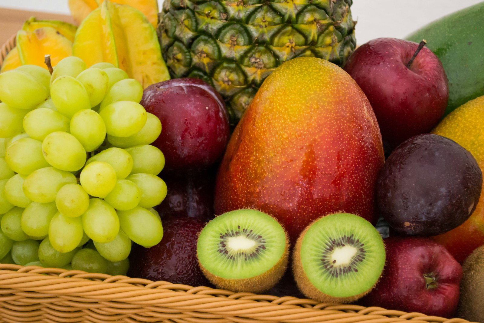 Cyclosporiasis Outbreak: Experts Explain the Right Way to Wash Produce