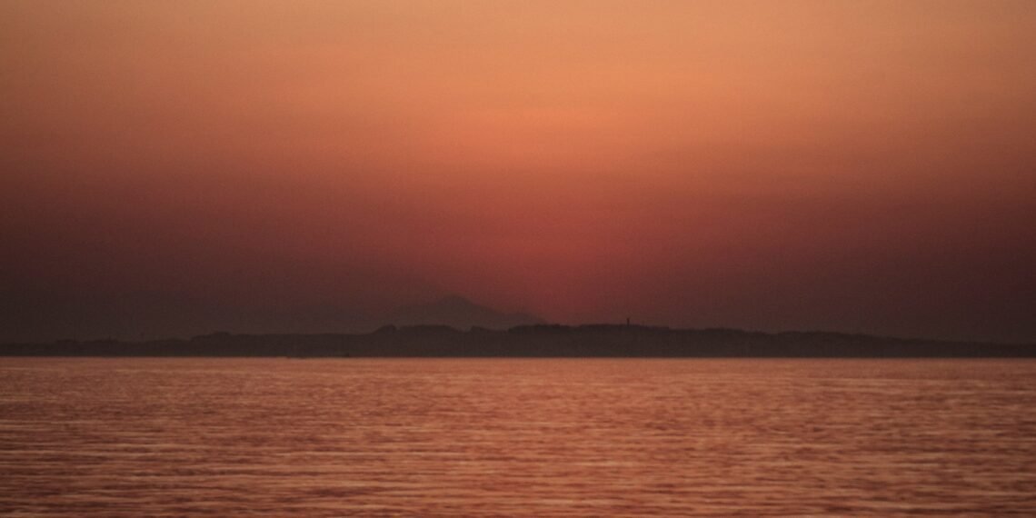 ​Iran Orders Houthis to Stand Ready to Block Red Sea Oil Route