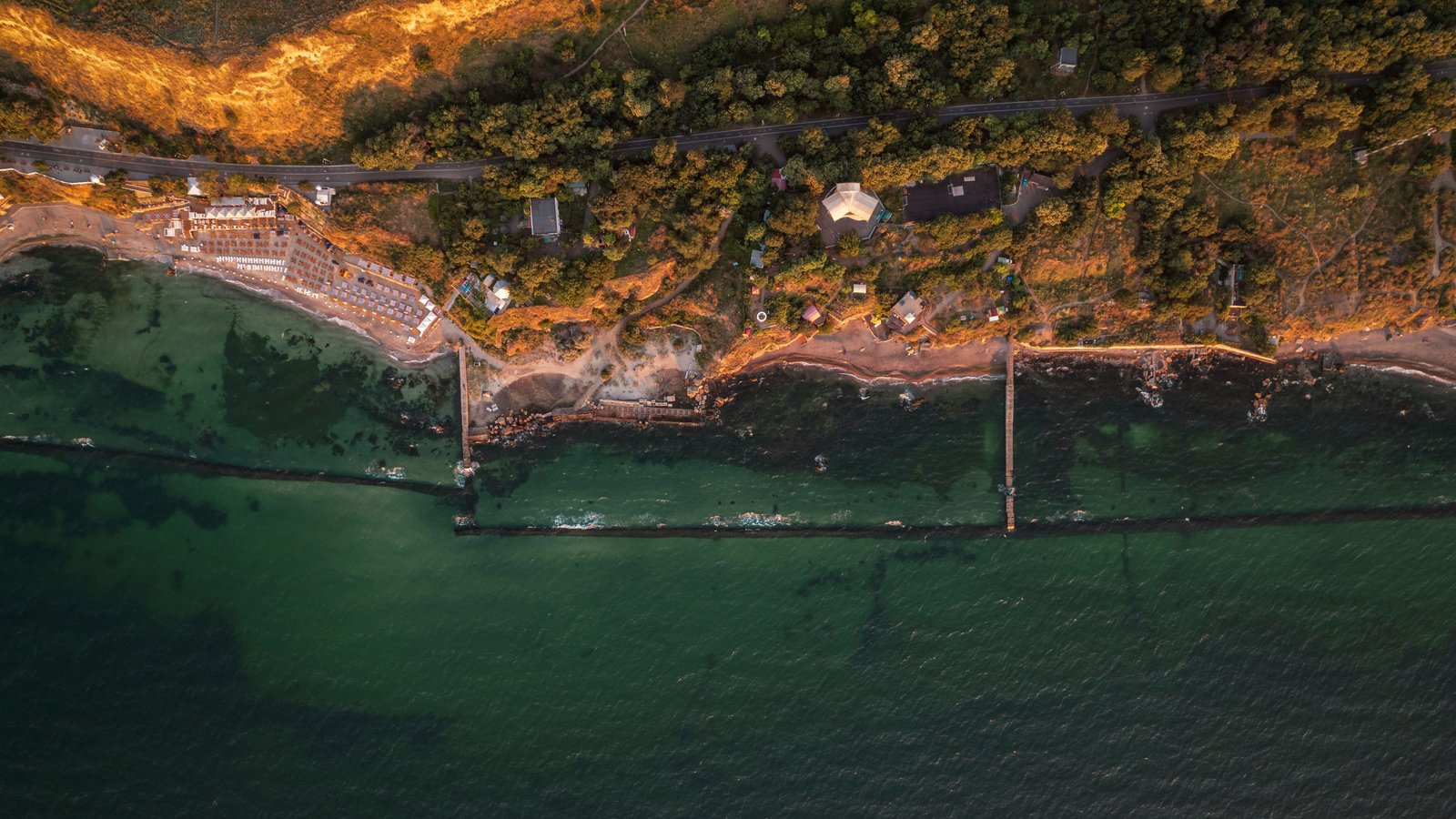 Jared Kushner-Backed Resort Land Probed Over Forged Deeds