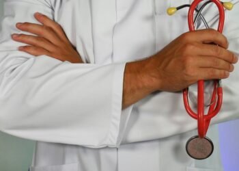US Faces Lawsuit After Doctor Is Denied Re-Entry Over Family Ties To Iran